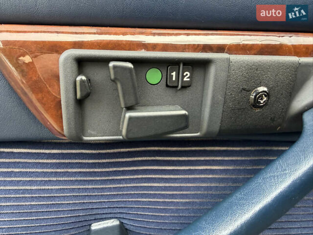 Серый Мерседес С Класс, объемом двигателя 5.6 л и пробегом 38 тыс. км за 40000 $, фото 5 на Automoto.ua