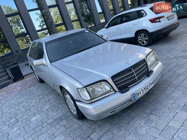 Сірий Мерседес С Клас, об'ємом двигуна 3.2 л та пробігом 350 тис. км за 2450 $, фото 12 на Automoto.ua