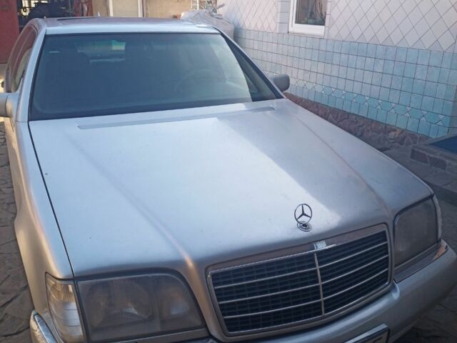 Сірий Мерседес С Клас, об'ємом двигуна 3.2 л та пробігом 420 тис. км за 4800 $, фото 1 на Automoto.ua