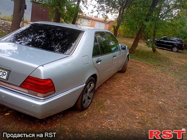 Сірий Мерседес С Клас, об'ємом двигуна 3.2 л та пробігом 395 тис. км за 4500 $, фото 1 на Automoto.ua