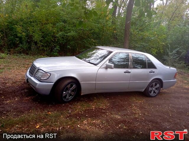 Сірий Мерседес С Клас, об'ємом двигуна 3.2 л та пробігом 395 тис. км за 4500 $, фото 10 на Automoto.ua