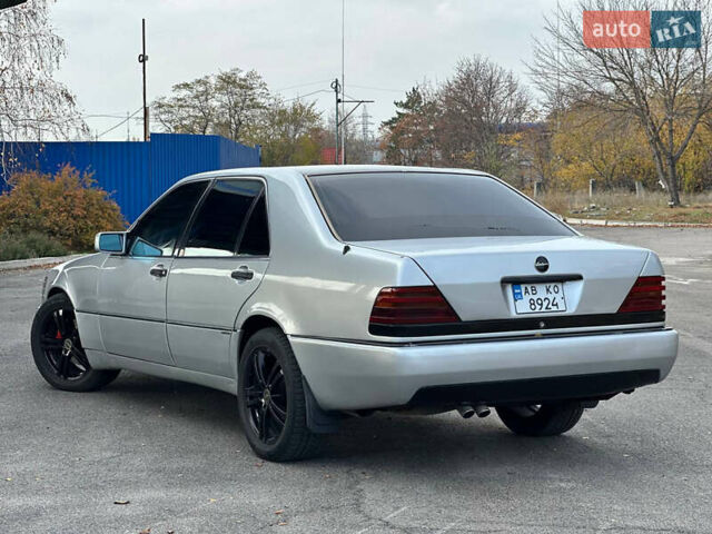 Сірий Мерседес С Клас, об'ємом двигуна 5 л та пробігом 327 тис. км за 6699 $, фото 9 на Automoto.ua