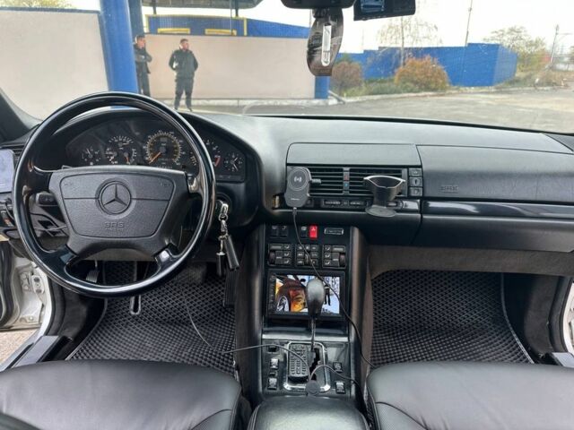 Сірий Мерседес С Клас, об'ємом двигуна 4.2 л та пробігом 327 тис. км за 6699 $, фото 12 на Automoto.ua