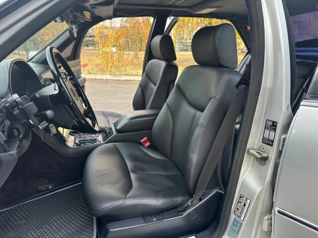 Сірий Мерседес С Клас, об'ємом двигуна 4.2 л та пробігом 327 тис. км за 6699 $, фото 7 на Automoto.ua