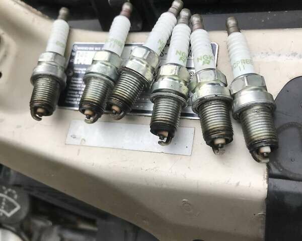 Мерседес С Клас 1993 у Києві на Automoto.ua Сірий Мерседес С Клас, об'ємом двигуна 3.2 л та пробігом 470 тис. км за 4000 $, фото 13 на Automoto.ua