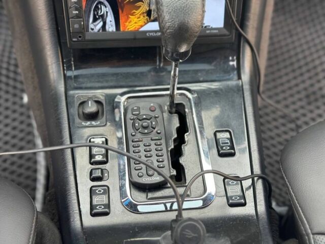 Сірий Мерседес С Клас, об'ємом двигуна 4.2 л та пробігом 327 тис. км за 6699 $, фото 21 на Automoto.ua