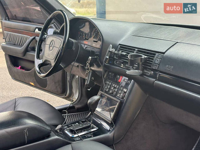 Сірий Мерседес С Клас, об'ємом двигуна 5 л та пробігом 327 тис. км за 6699 $, фото 20 на Automoto.ua