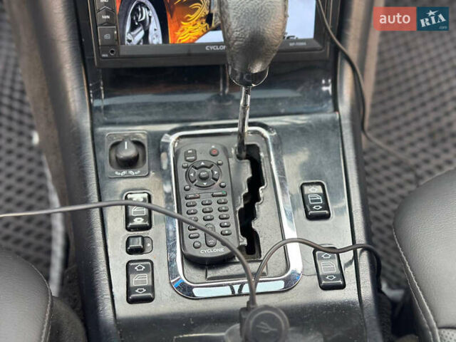 Сірий Мерседес С Клас, об'ємом двигуна 5 л та пробігом 327 тис. км за 6699 $, фото 33 на Automoto.ua