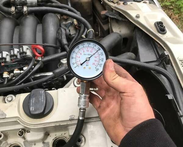 Мерседес С Клас 1993 у Києві на Automoto.ua Сірий Мерседес С Клас, об'ємом двигуна 3.2 л та пробігом 470 тис. км за 4000 $, фото 6 на Automoto.ua