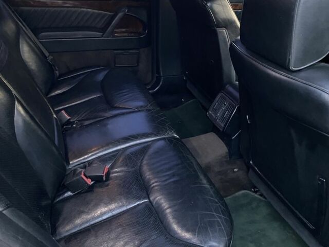 Серый Мерседес С Класс, объемом двигателя 3.4 л и пробегом 380 тыс. км за 3950 $, фото 7 на Automoto.ua