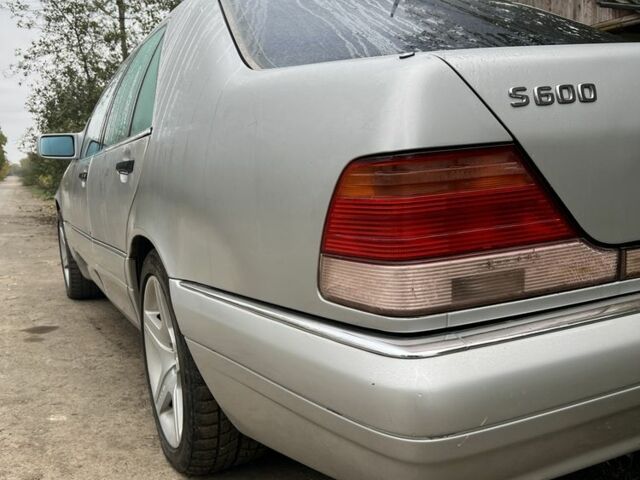 Серый Мерседес С Класс, объемом двигателя 3.5 л и пробегом 299 тыс. км за 3547 $, фото 12 на Automoto.ua