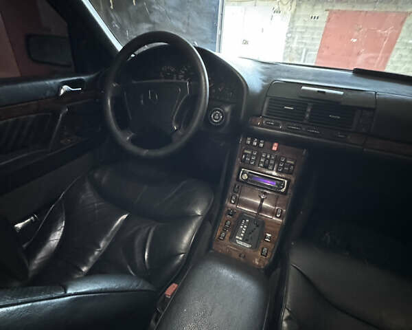 Серый Мерседес С Класс, объемом двигателя 4.2 л и пробегом 472 тыс. км за 2499 $, фото 5 на Automoto.ua