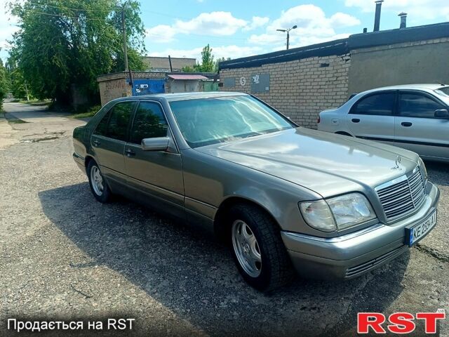 Серый Мерседес С Класс, объемом двигателя 3.4 л и пробегом 435 тыс. км за 5800 $, фото 3 на Automoto.ua