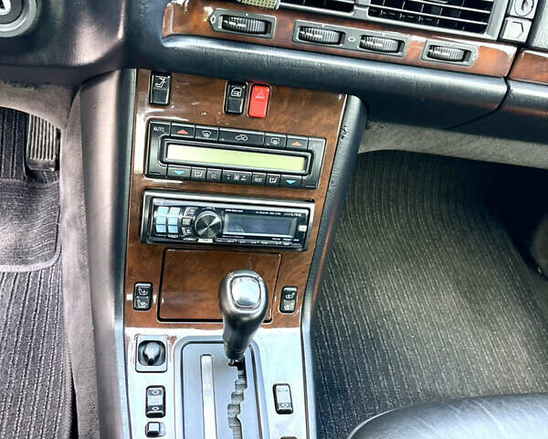 Серый Мерседес С Класс, объемом двигателя 3.5 л и пробегом 568 тыс. км за 7800 $, фото 25 на Automoto.ua