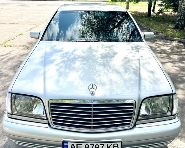 Серый Мерседес С Класс, объемом двигателя 3.5 л и пробегом 568 тыс. км за 7800 $, фото 17 на Automoto.ua