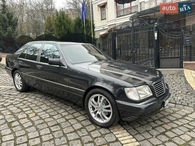 Серый Мерседес С Класс, объемом двигателя 4.2 л и пробегом 364 тыс. км за 14500 $, фото 1 на Automoto.ua