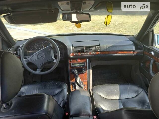 Серый Мерседес С Класс, объемом двигателя 2.8 л и пробегом 450 тыс. км за 4200 $, фото 6 на Automoto.ua