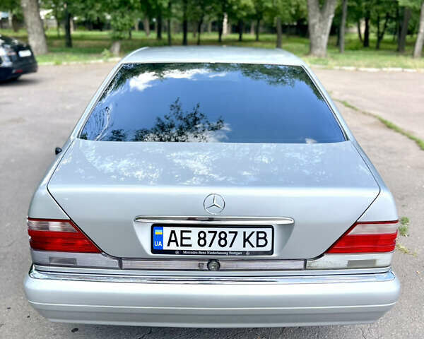 Серый Мерседес С Класс, объемом двигателя 3.5 л и пробегом 568 тыс. км за 7800 $, фото 7 на Automoto.ua