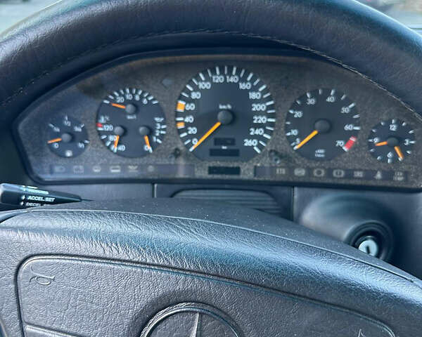 Серый Мерседес С Класс, объемом двигателя 3.2 л и пробегом 7 тыс. км за 65000 $, фото 25 на Automoto.ua