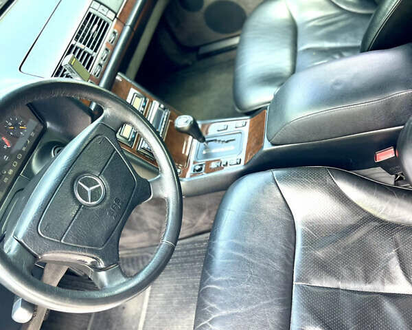 Серый Мерседес С Класс, объемом двигателя 3.5 л и пробегом 568 тыс. км за 7800 $, фото 22 на Automoto.ua