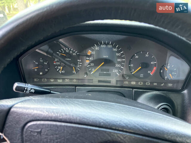 Серый Мерседес С Класс, объемом двигателя 3.5 л и пробегом 568 тыс. км за 7800 $, фото 27 на Automoto.ua