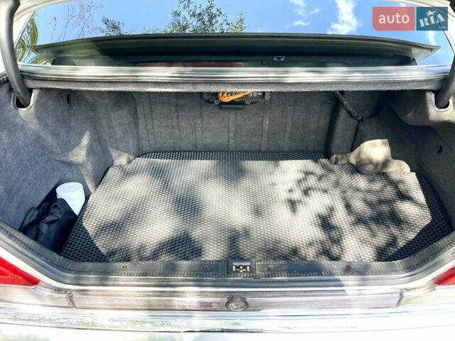 Серый Мерседес С Класс, объемом двигателя 3.5 л и пробегом 568 тыс. км за 7800 $, фото 42 на Automoto.ua