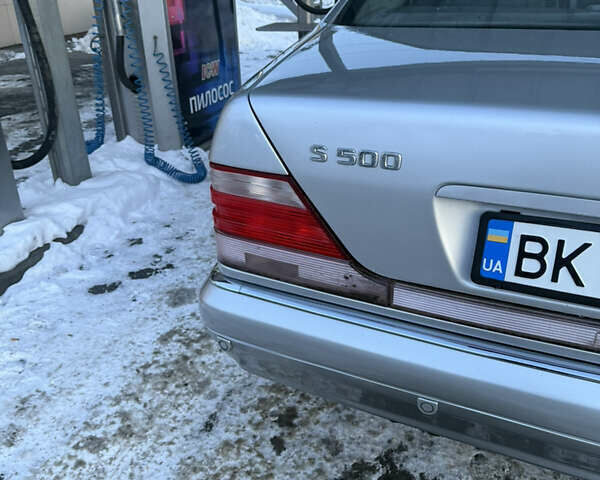 Сірий Мерседес С Клас, об'ємом двигуна 5 л та пробігом 280 тис. км за 10000 $, фото 8 на Automoto.ua