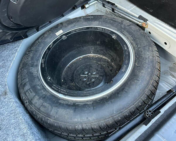 Серый Мерседес С Класс, объемом двигателя 3.2 л и пробегом 7 тыс. км за 65000 $, фото 41 на Automoto.ua