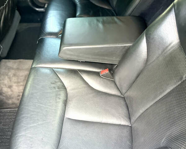 Серый Мерседес С Класс, объемом двигателя 3.5 л и пробегом 568 тыс. км за 7800 $, фото 32 на Automoto.ua