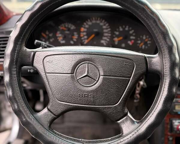 Серый Мерседес С Класс, объемом двигателя 3.2 л и пробегом 407 тыс. км за 3300 $, фото 18 на Automoto.ua