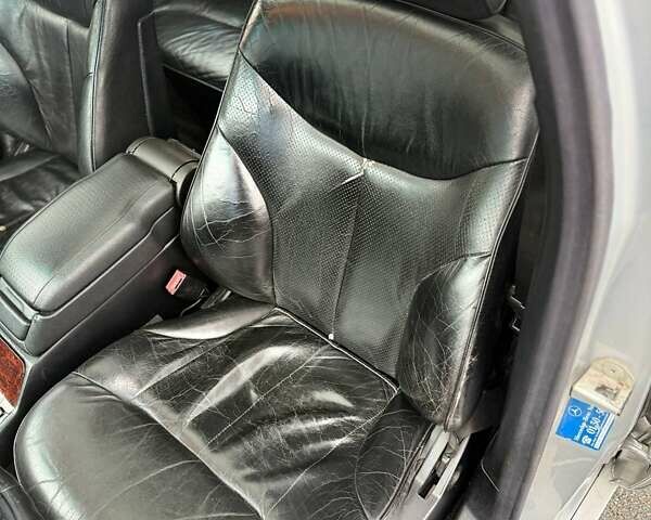 Серый Мерседес С Класс, объемом двигателя 3.2 л и пробегом 407 тыс. км за 3300 $, фото 22 на Automoto.ua