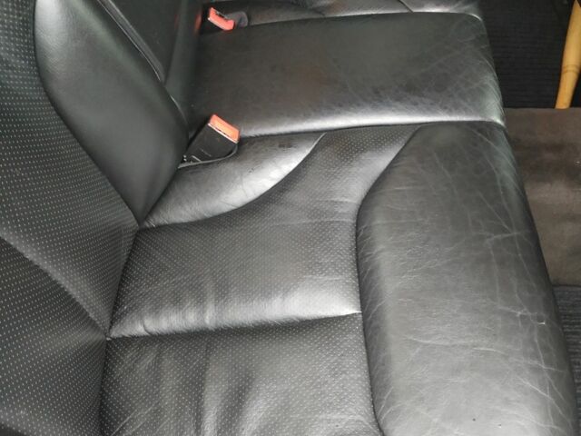 Серый Мерседес С Класс, объемом двигателя 3.2 л и пробегом 268 тыс. км за 9000 $, фото 12 на Automoto.ua