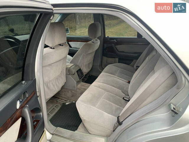 Серый Мерседес С Класс, объемом двигателя 3 л и пробегом 420 тыс. км за 6800 $, фото 5 на Automoto.ua