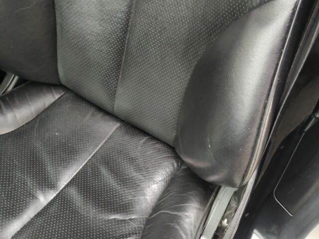 Серый Мерседес С Класс, объемом двигателя 3.2 л и пробегом 268 тыс. км за 9000 $, фото 19 на Automoto.ua