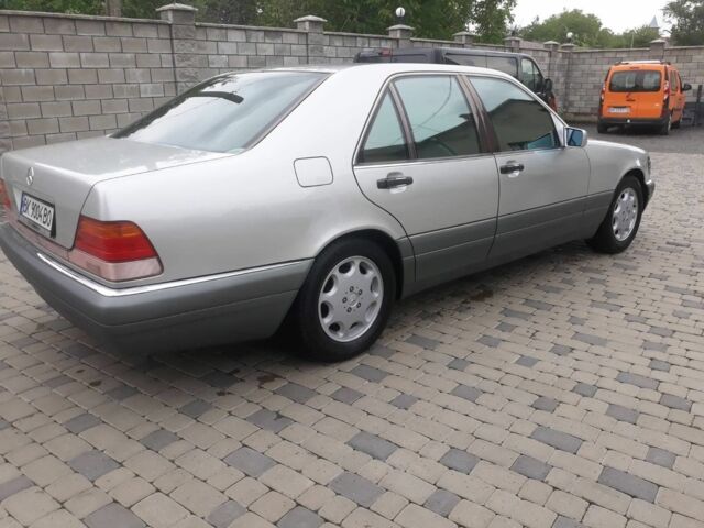 Серый Мерседес С Класс, объемом двигателя 3.2 л и пробегом 268 тыс. км за 9000 $, фото 5 на Automoto.ua