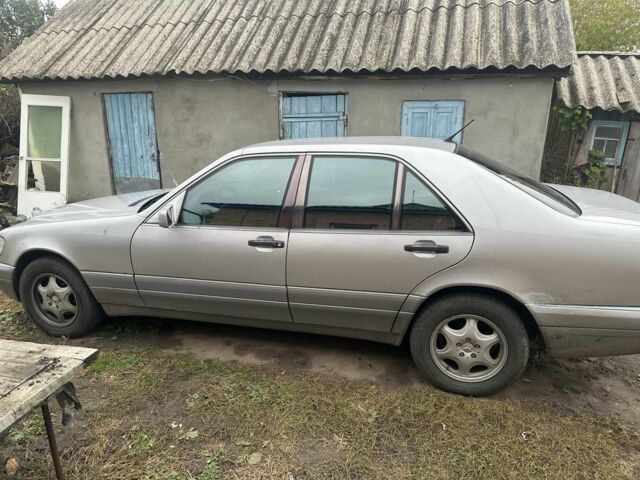 Серый Мерседес С Класс, объемом двигателя 3.2 л и пробегом 380 тыс. км за 3600 $, фото 7 на Automoto.ua