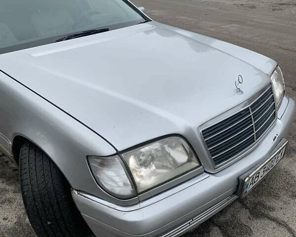 Серый Мерседес С Класс, объемом двигателя 4.2 л и пробегом 450 тыс. км за 2950 $, фото 1 на Automoto.ua