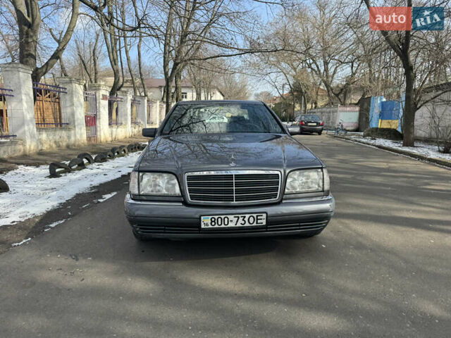 Сірий Мерседес С Клас, об'ємом двигуна 3.5 л та пробігом 319 тис. км за 3700 $, фото 2 на Automoto.ua