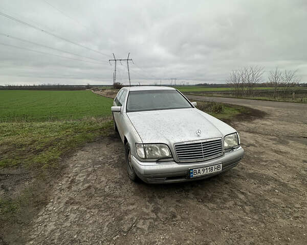 Серый Мерседес С Класс, объемом двигателя 3.2 л и пробегом 380 тыс. км за 4100 $, фото 5 на Automoto.ua