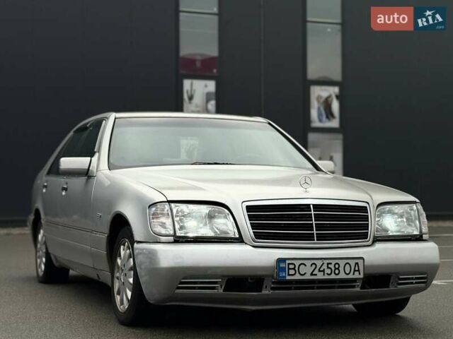 Серый Мерседес С Класс, объемом двигателя 3.2 л и пробегом 407 тыс. км за 3300 $, фото 3 на Automoto.ua