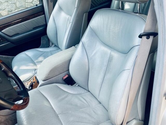 Сірий Мерседес С Клас, об'ємом двигуна 4.2 л та пробігом 281 тис. км за 7500 $, фото 4 на Automoto.ua