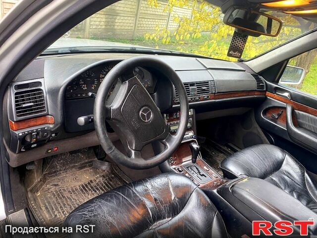 Серый Мерседес С Класс, объемом двигателя 4.2 л и пробегом 325 тыс. км за 3800 $, фото 7 на Automoto.ua