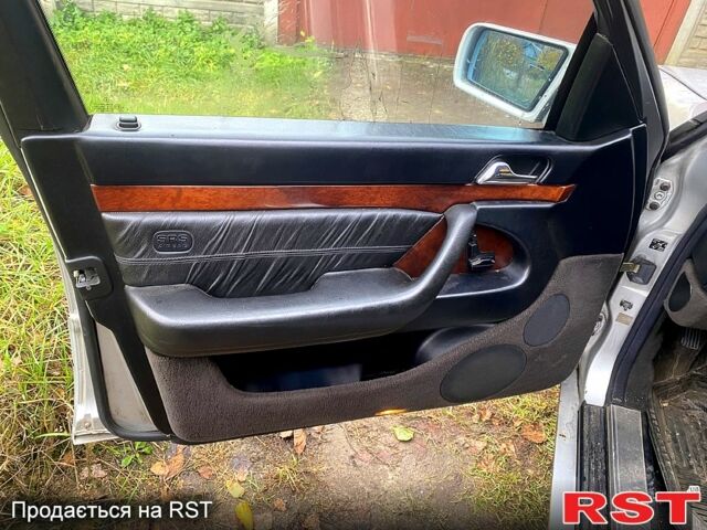 Серый Мерседес С Класс, объемом двигателя 4.2 л и пробегом 325 тыс. км за 3800 $, фото 8 на Automoto.ua