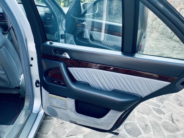 Сірий Мерседес С Клас, об'ємом двигуна 4.2 л та пробігом 281 тис. км за 7500 $, фото 13 на Automoto.ua