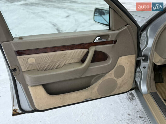 Серый Мерседес С Класс, объемом двигателя 3 л и пробегом 600 тыс. км за 3700 $, фото 35 на Automoto.ua