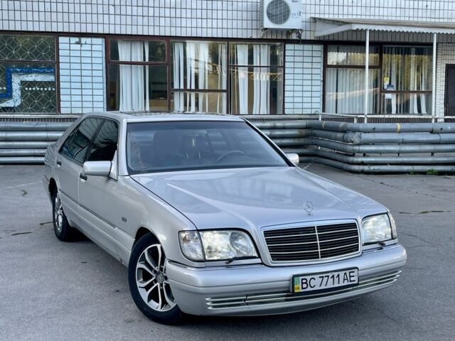 Серый Мерседес С Класс, объемом двигателя 4.2 л и пробегом 300 тыс. км за 3300 $, фото 11 на Automoto.ua