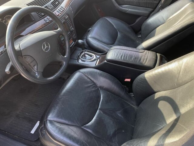 Сірий Мерседес С Клас, об'ємом двигуна 3.2 л та пробігом 239 тис. км за 4000 $, фото 5 на Automoto.ua