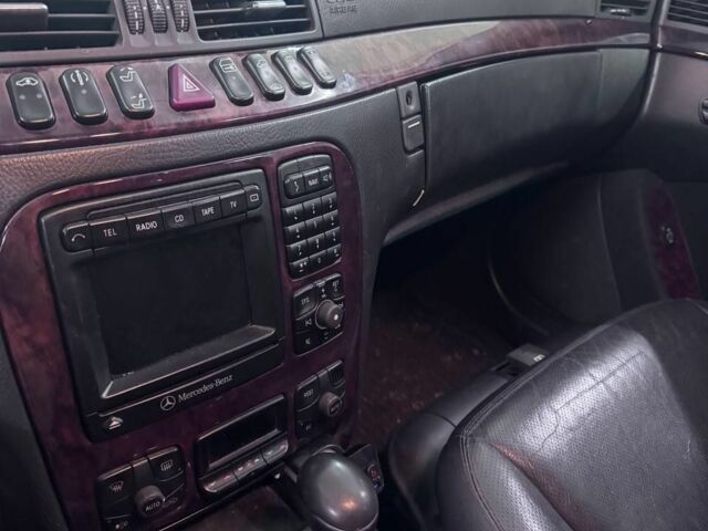 Серый Мерседес С Класс, объемом двигателя 3.2 л и пробегом 356 тыс. км за 4000 $, фото 1 на Automoto.ua