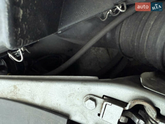 Серый Мерседес С Класс, объемом двигателя 3 л и пробегом 600 тыс. км за 3700 $, фото 45 на Automoto.ua