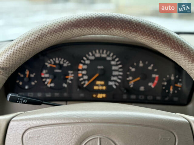 Серый Мерседес С Класс, объемом двигателя 3 л и пробегом 600 тыс. км за 3700 $, фото 39 на Automoto.ua